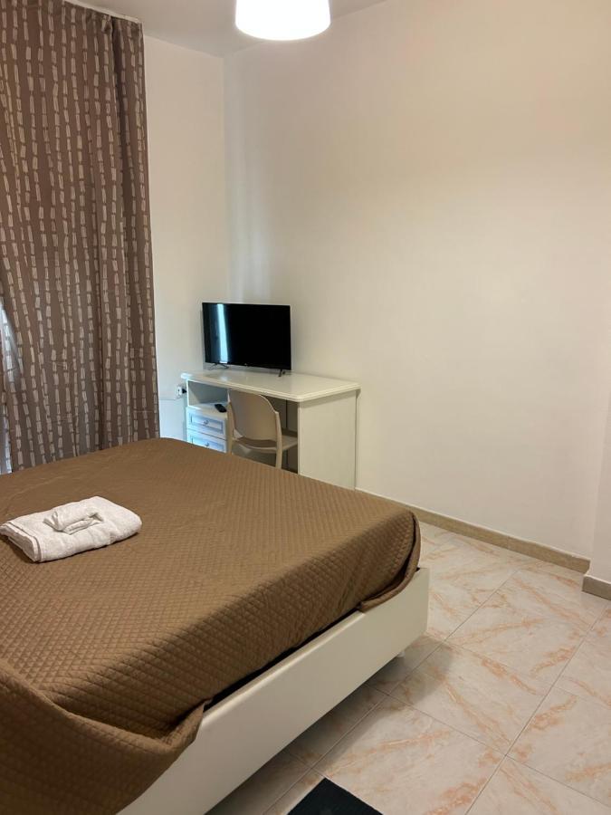 Hotel Happy Fly Neapel Exterior foto
